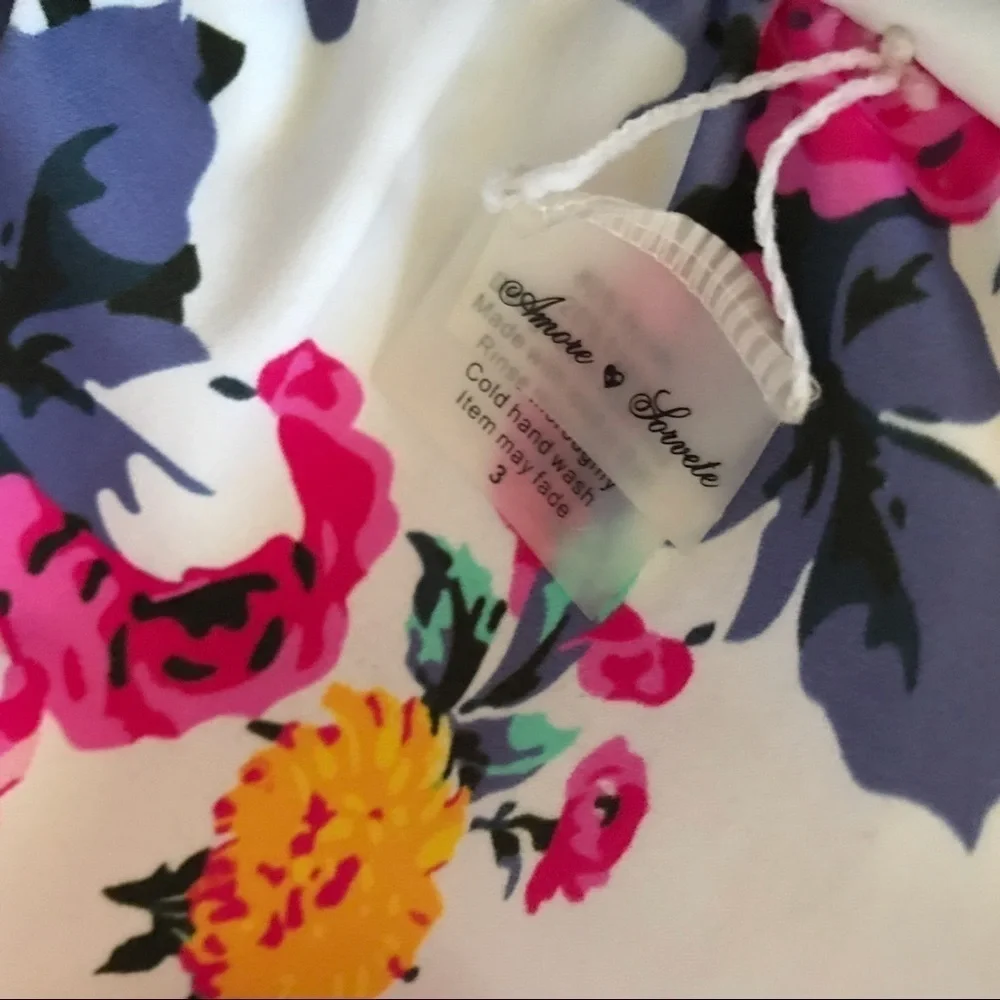 New NWOT Amore + Sorvete floral bikini top L